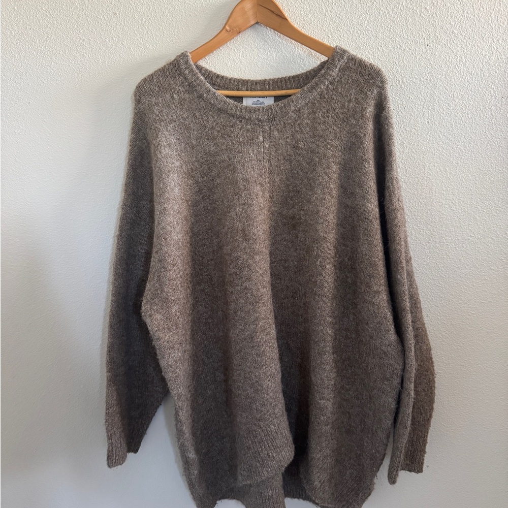 Old Navy Crewneck Sweater in Brown